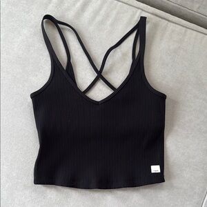 Vuori crop cami